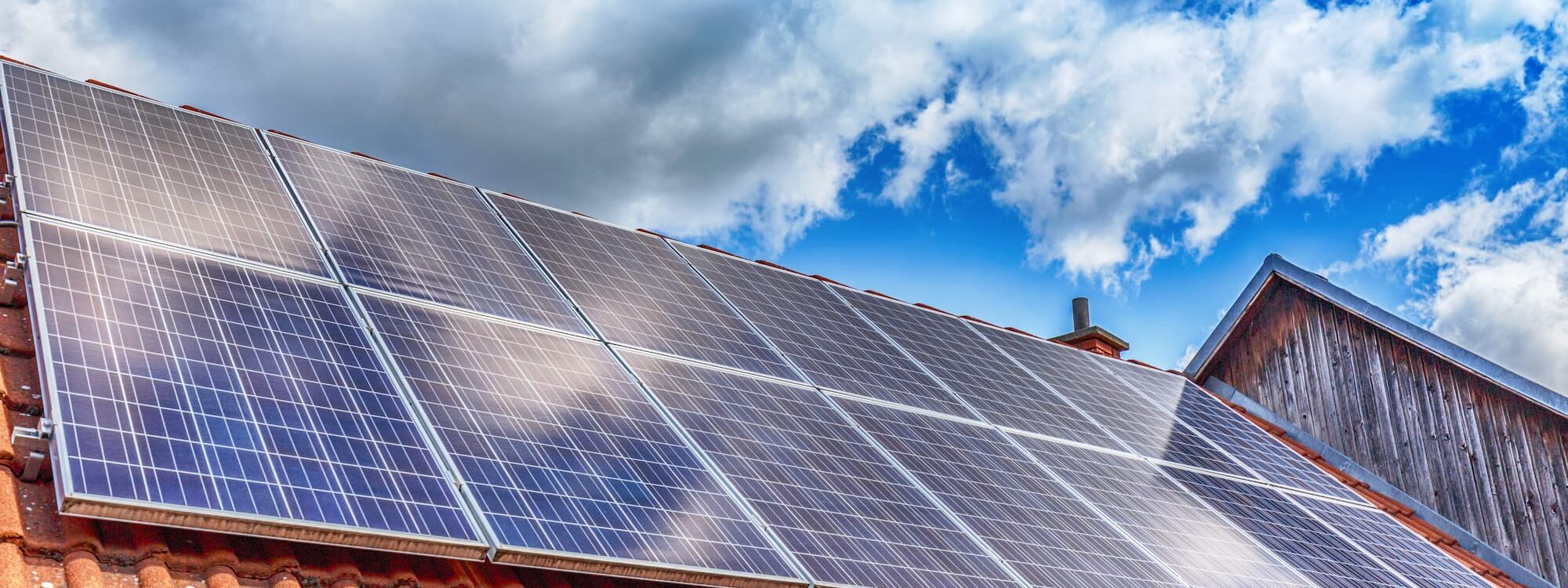 Vente de panneaux photovolta&iuml;ques en kit &agrave; proximit&eacute; d&rsquo;Obernai, Benfeld et dans le Grand Est Obernai